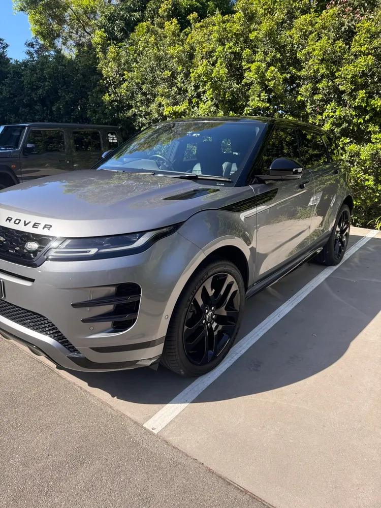 Range Rover detailed by Olly's Auto Shine